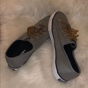 Grey sperry’s